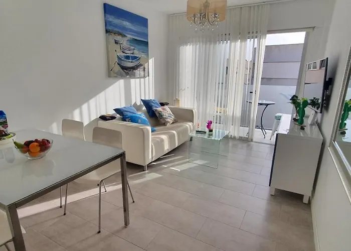 Cozy & Confortable Junior By Bristo Sunset # Good Wifi, Terrace And Pool