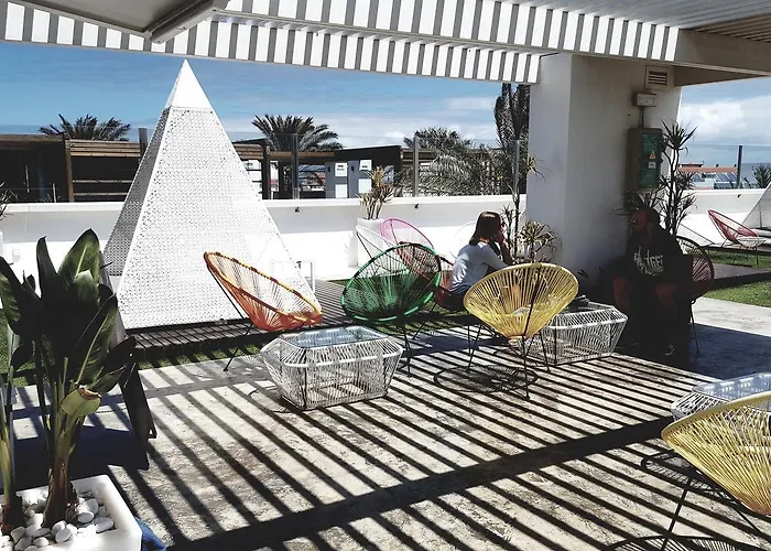 Cozy & Confortable Junior By Bristo Sunset # Good Wifi, Terrace And Pool Lägenhet