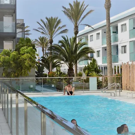 Cozy & Confortable Junior By Bristo Sunset # Good Wifi, Terrace And Pool Apartment