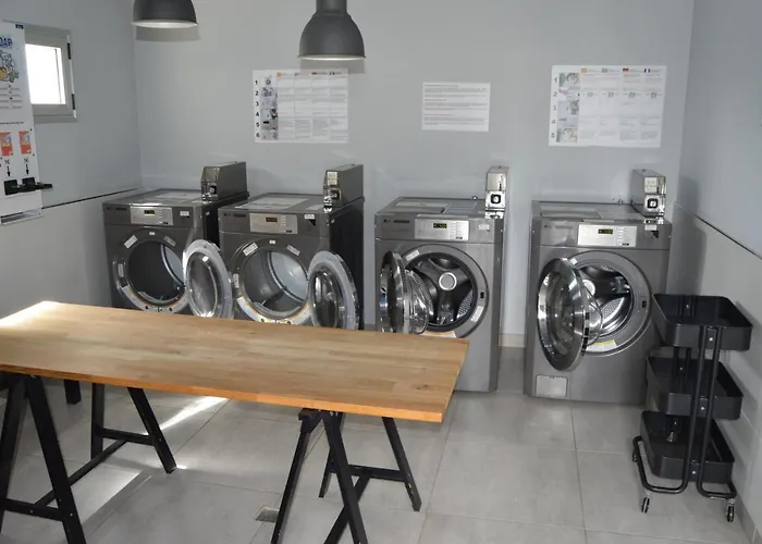 شقة Cozy & Confortable Junior By Bristo Sunset # Good Wifi, Terrace And Pool *