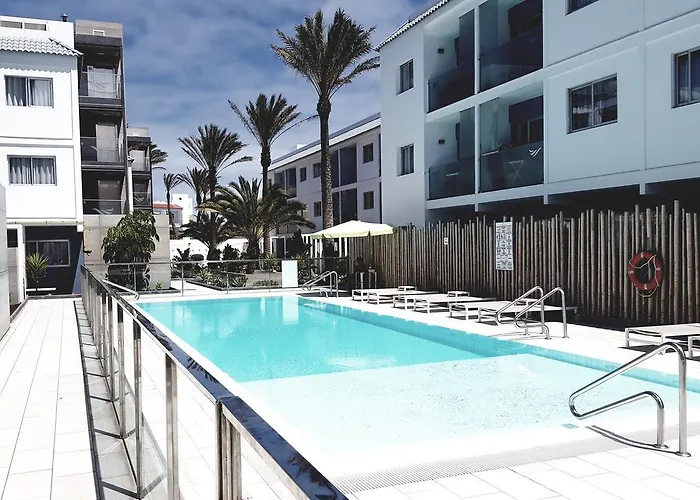 Cozy & Confortable Junior By Bristo Sunset # Good Wifi, Terrace And Pool *