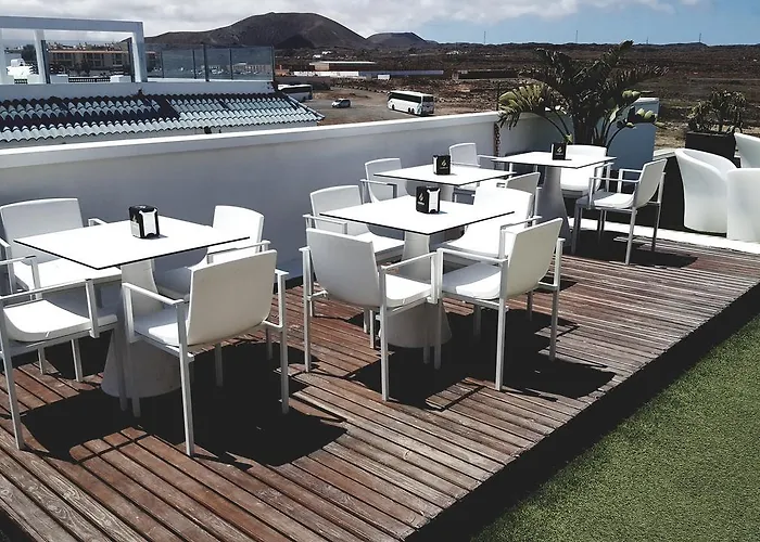 Cozy & Confortable Junior By Bristo Sunset # Good Wifi, Terrace And Pool شقة *