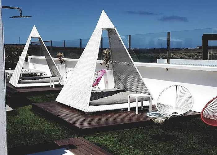 شقة Cozy & Confortable Junior By Bristo Sunset # Good Wifi, Terrace And Pool كوراليهو