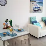 Cozy & Confortable Junior By Bristo Sunset # Good Wifi, Terrace And Pool * Corralejo