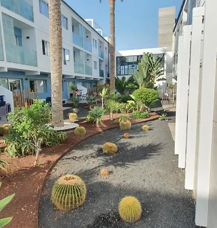 Cozy & Confortable Junior By Bristo Sunset # Good Wifi, Terrace And Pool Apartment