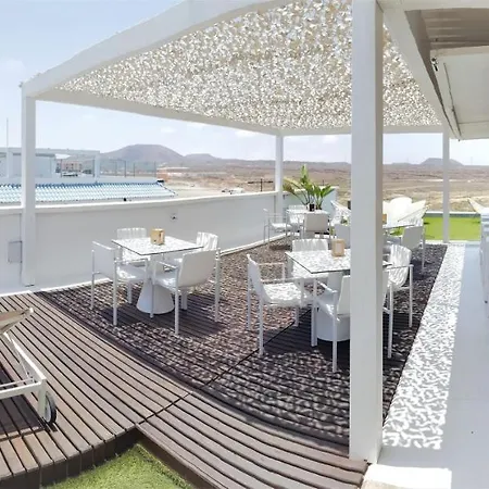 Cozy & Confortable Junior By Bristo Sunset # Good Wifi, Terrace And Pool Apartment